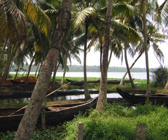 Akkulam Tourist Village
